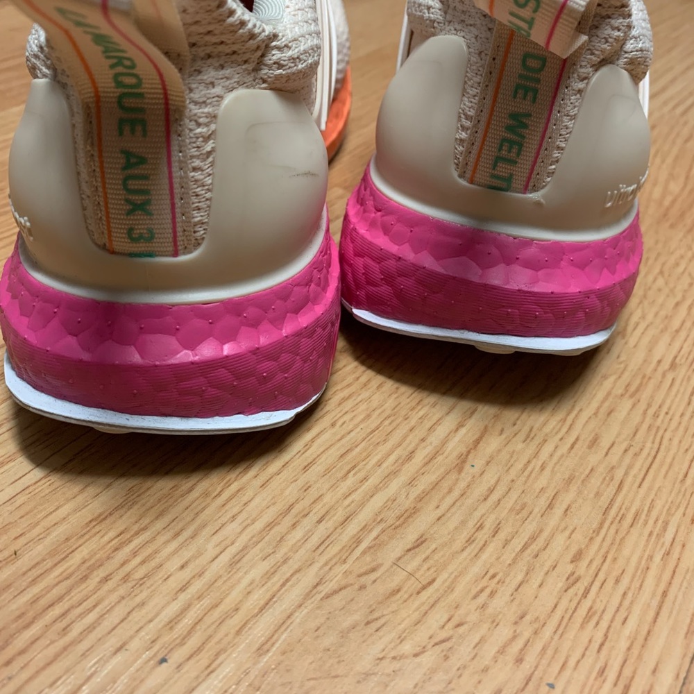 Adidas - Picture 2 of 6